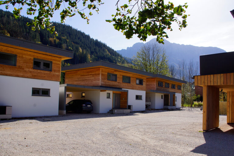 Foto einer Reihenhausiedlung.